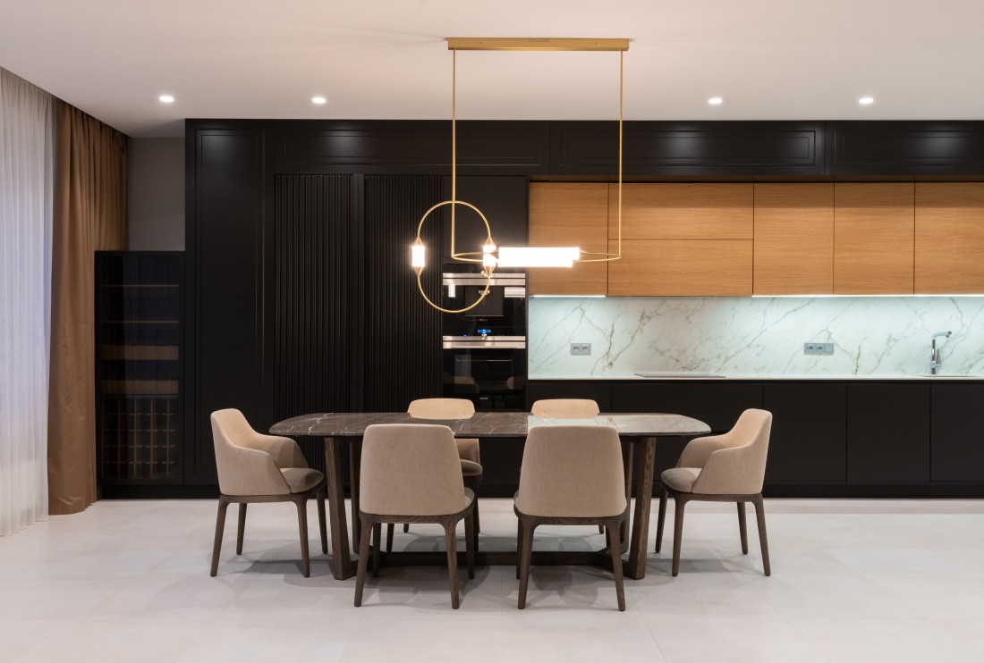 A modern kitchen and dining room